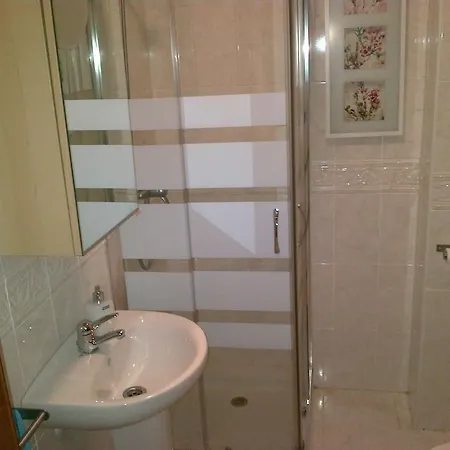Triana Pureza Apartment